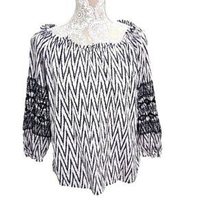 B Boutique By Evergreen Boho Off Shoulder White & Navy 3/4 Sleeve Top, Large